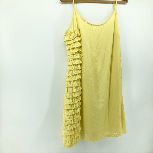 Esley Yellow Ruffle Side Sundress - Picture 3 of 9